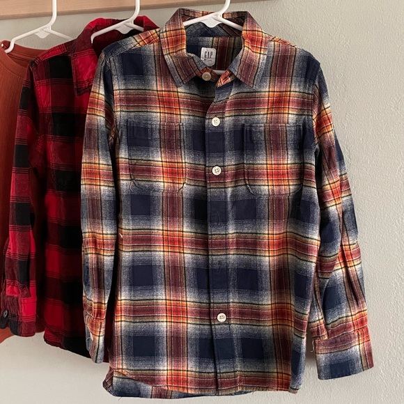 Lot of fall flannels and thermal, Gap, Cat & Jack - Picture 2 of 7